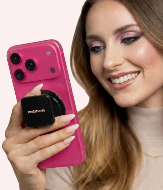 EASY BAKE PRESSED POWDER PHONE GRIP - US 7215