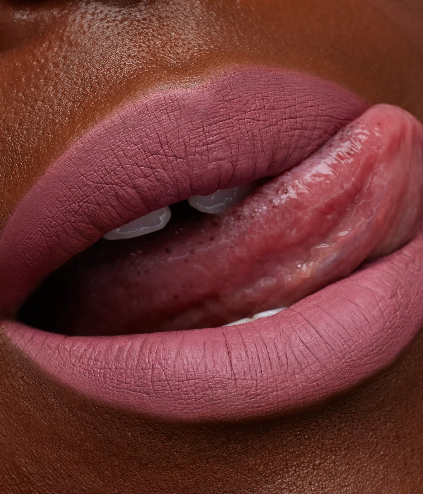 LIQUID MATTE ULTRA-COMFORT TRANSFER-PROOF LIPSTICK - US 0590