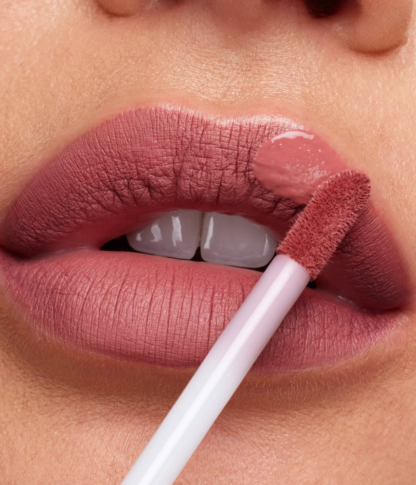 LIQUID MATTE ULTRA-COMFORT TRANSFER-PROOF LIPSTICK - US 4035
