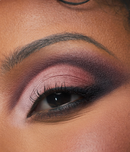 MATTE OBSESSIONS EYESHADOW PALETTE - US 6772