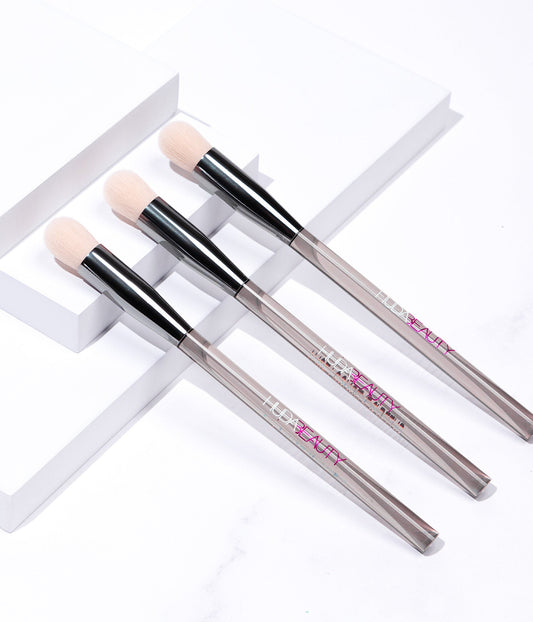 CONCEAL & BLEND COMPLEXION BRUSH - US 9480